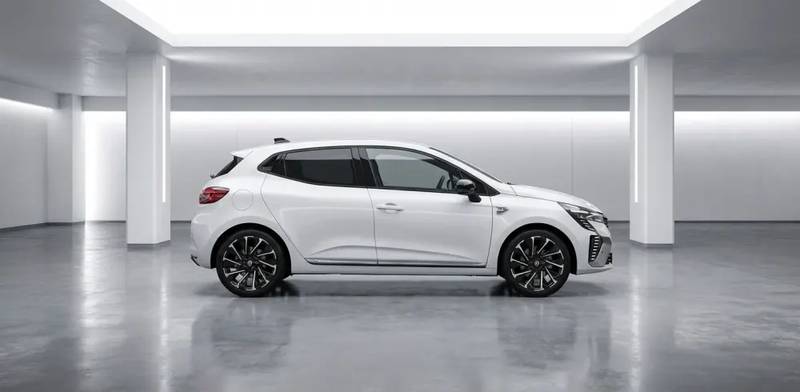 Kiralık Renault Clio – Hatchback, Benzin, Manuel / Otomatik